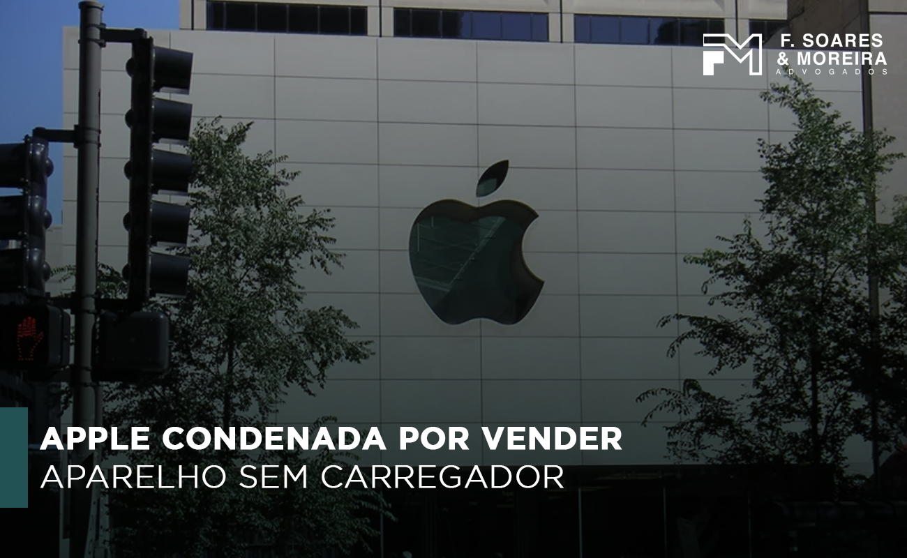 APPLE CONDENADA POR VENDER APARELHO SEM CARREGADOR